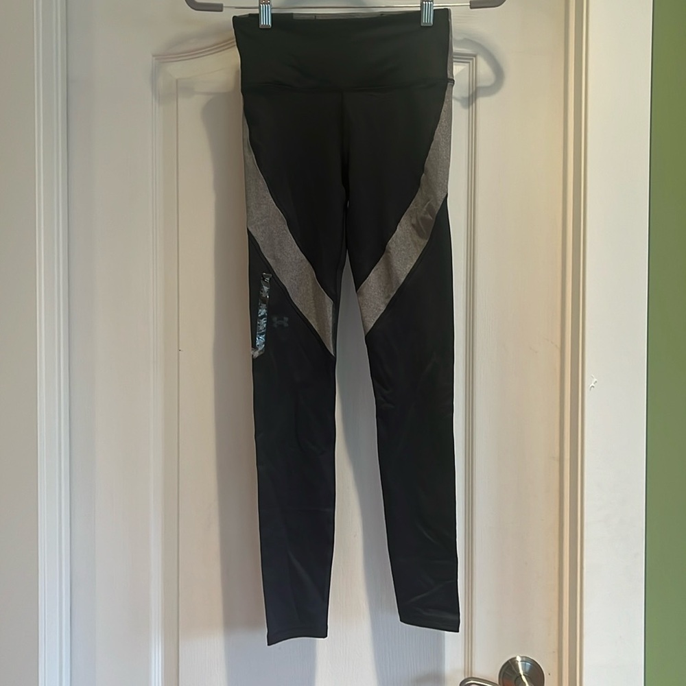 NWT Under armor full length XS leggings